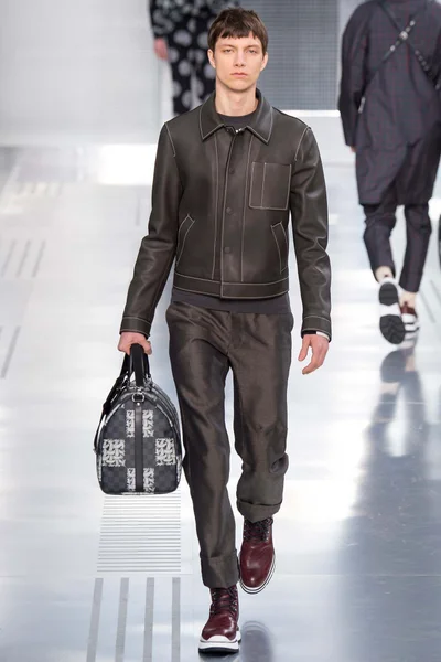 Look 31